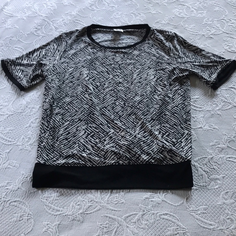Pullover top